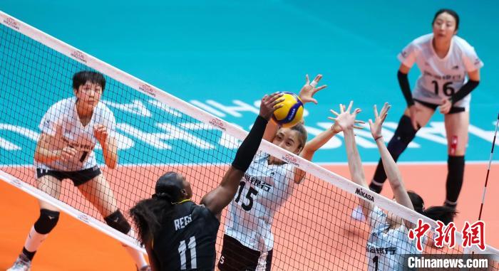 天津女排力克巴西劲旅挺进决赛
