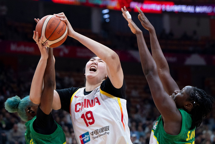 中国女篮成功晋级世界杯正赛 面临磨合与战术升