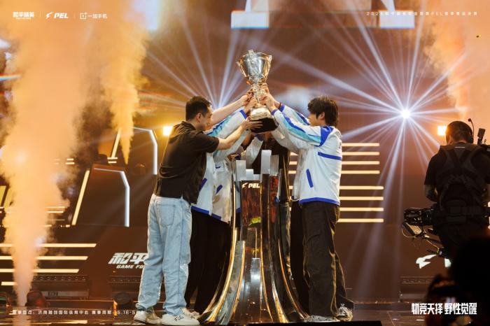 广州TT战队斩获PEL春季赛冠军 派大兴FMVP加冕