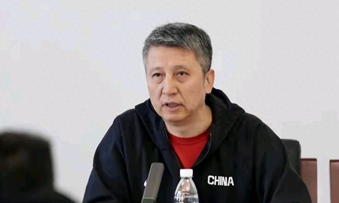 李添荣爆发助上海男篮豪取十二连胜 国家队征召