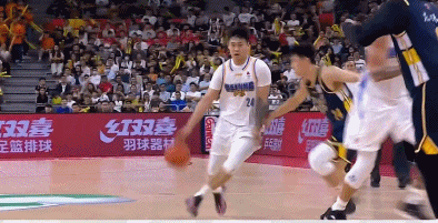 赵睿单节13分率队逆转广东 北京男篮力克老东家