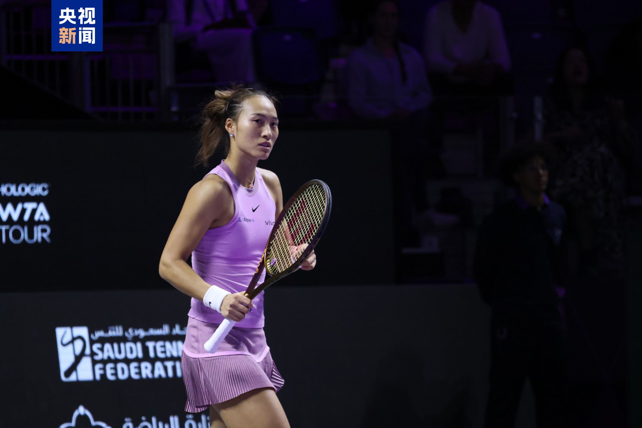 郑钦文力克保利尼晋级半决赛 创中国女单历史首