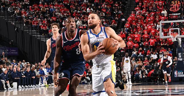 库里35分率勇士力克快船晋级季后赛