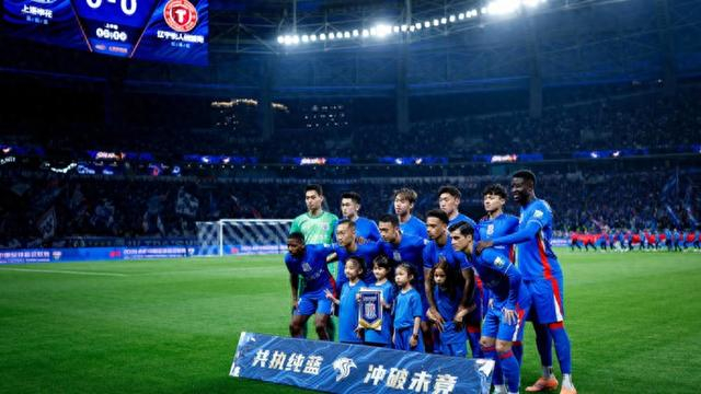 申花半场三球力克升班马辽宁铁人