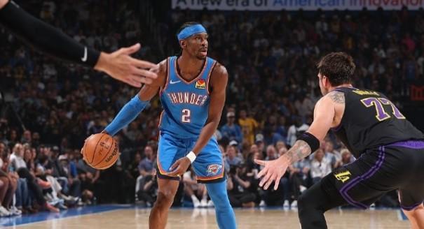 雷霆大胜湖人，亚历山大三节打卡狂砍28+7+7