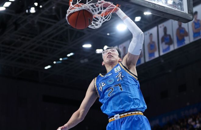 麦基首秀助北京大胜四川，四川24连败创纪录